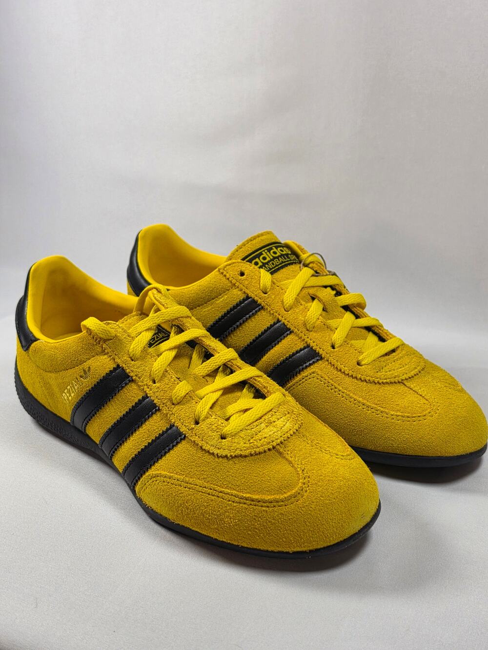 Adidas Handball Spezial Lo Pro – Yellow/Black/Gold – Women’s 7.5 – BNIB